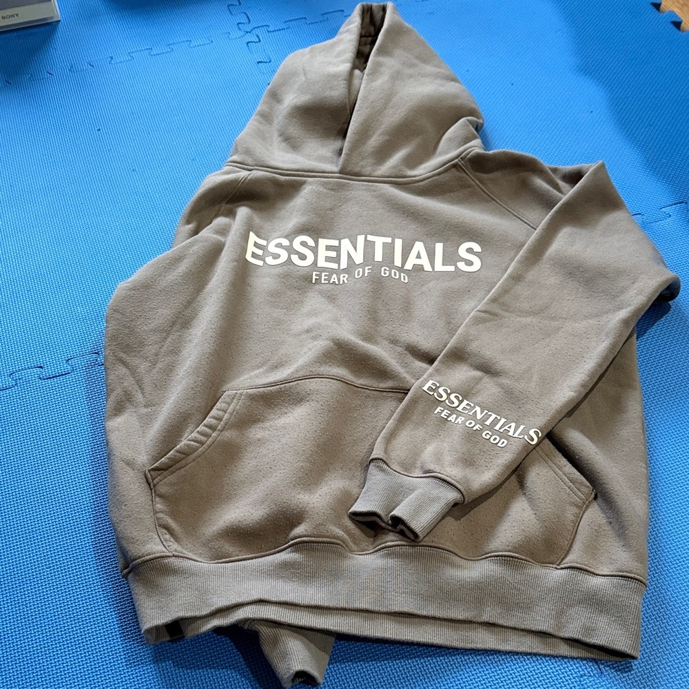 Essentials Fear of God Gray Hoodie - petite M